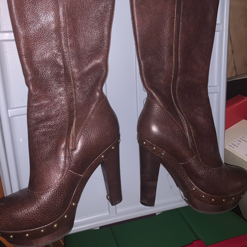 Ugg leather boots